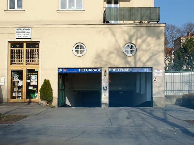Garage Breitenseer Straße